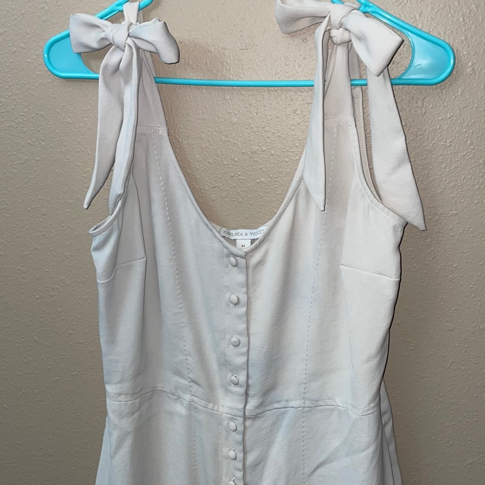 Ladies beige pant suit, size medium